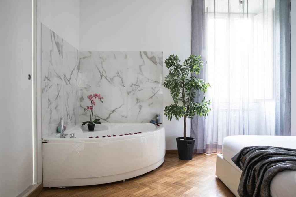 Silver Luxury Jacuzzi Suite Trastevere - Top Collection 로마 외부 사진